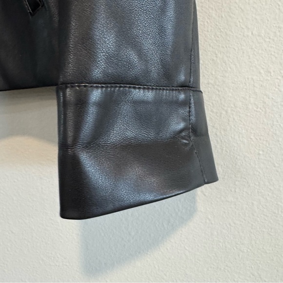 Chico’s Scallop Trim Faux Leather Shacket Modern Chic Edgy 6 - Picture 8 of 11